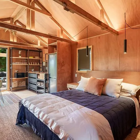 The Shed Guest House Mount Maunganui Exterior photo